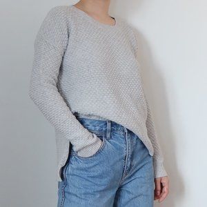 Madewell grey knit sweater with zippers on the sid
